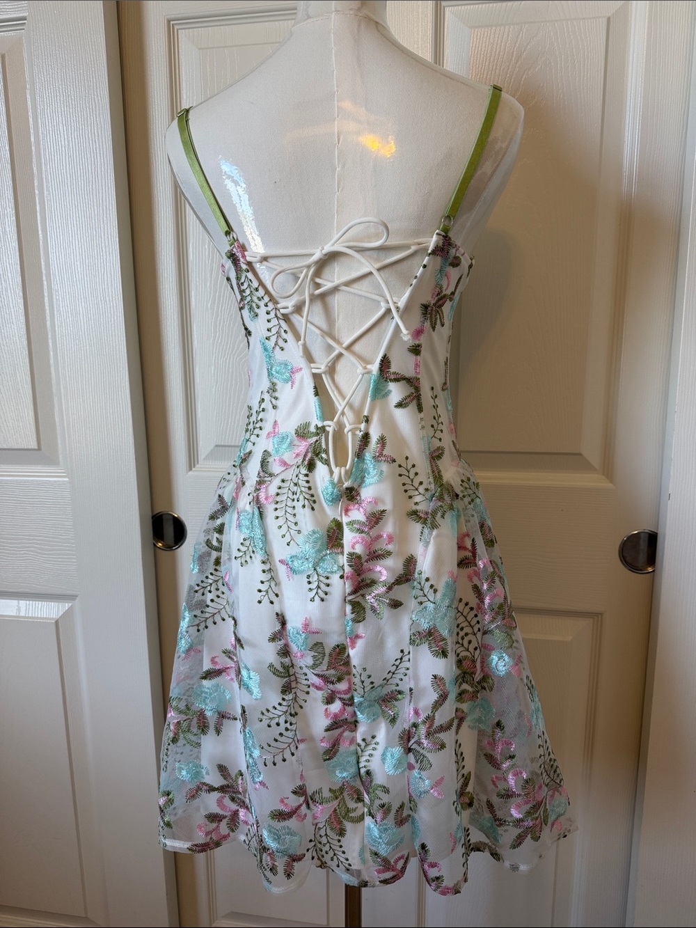 White Floral Embroidered Sundress with Green Trim - Picture 3 of 7